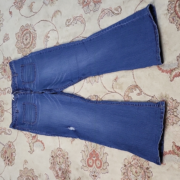 Vintage boy’s Canyon River Blues jeans! Fits like a